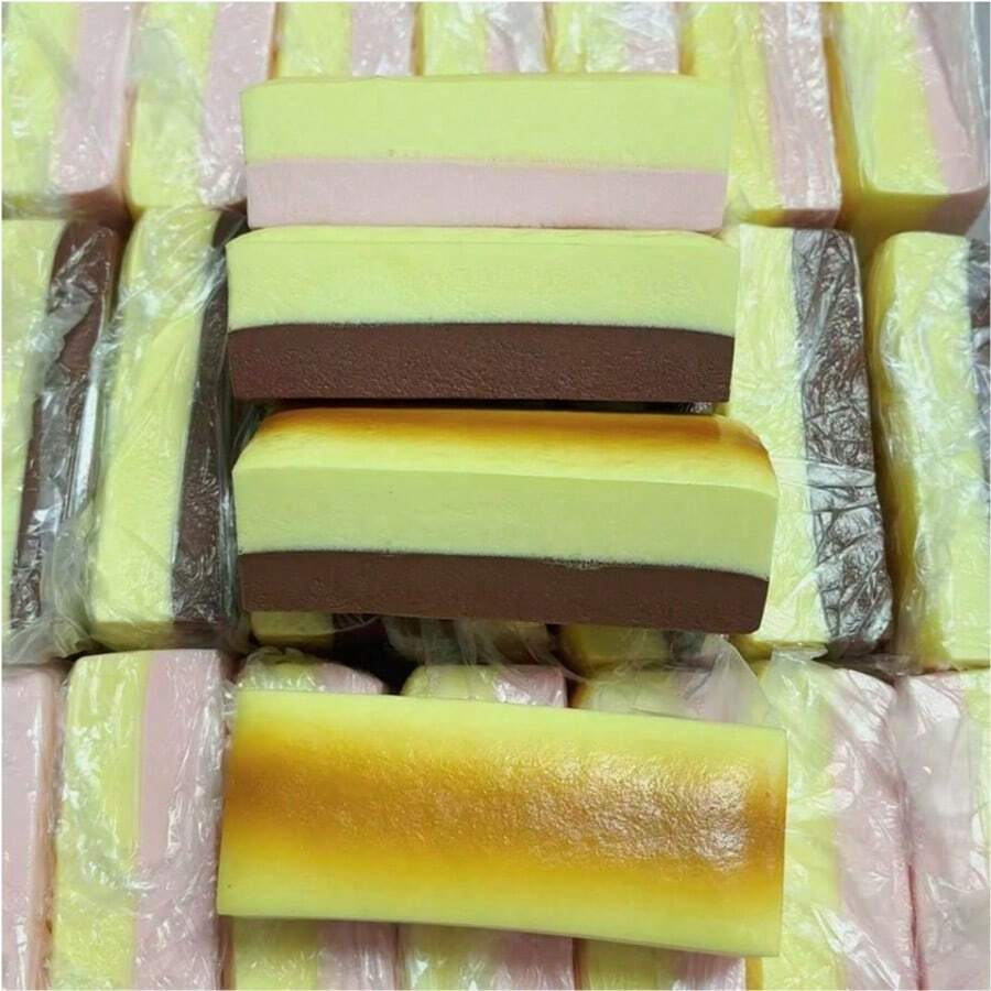 1pc Soft Mochi Squishy Toy, Dual-Layer Realistic Design, Slow Rebound, Random Stress Relief Style - Multicolor - View 1