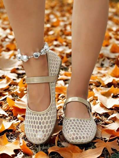 1 Pair Girls Embroidered Mesh Fashion Sneakers With , Princess Style Flat Cute Square Toe Shoes, Suitable For 3-14 Years Old Toddler Girls, Matching With Mom, For Party, Holiday, Vacation (Choose Size Based On Foot Length Chart)