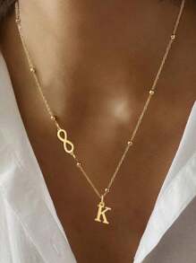 1 Stück modische, exquisite Halskette aus Edelstahl mit Zahlen 8 Perlen und A-Z, 26 englische Initialen Anhänger Damen Halskette. Geeignet für den täglichen Lässig-Tragen und als Geschenk für Feiertage (die Anzahl der Perlen auf der Halskette ist zufällig)