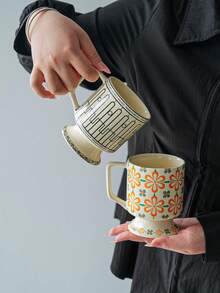 1pc Patterned Ceramic Mug, Exquisite Design & Unique Shape - Suitable For Daily Drinking, Coffee Tasting, A Thoughtful Gift Choice For Coffee Lovers, Best Friends' Birthday/Anniversary, Or Housewarming For Friends