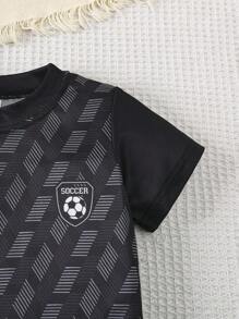Ensemble 7 pièces de t-shirt et shorts imprimés numériques pour adolescents - polyester, facile d'entretien, col rond, opaque, design blocs de couleurs sportif et performant, pour le printemps/été, cadeau de football pour garçons, idéal pour l'extérieur