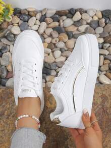 Women's Casual Outdoor Sports Shoes, Flat, Comfortable, Odor-Resistant, Breathable, Lace-Up, Pure White, Versatile For Commuting All Year Round