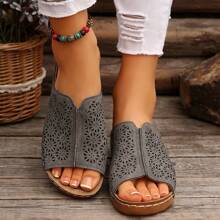 2025 New Women Casual Slippers Solid Color Bohemian Hollow Out Vacation