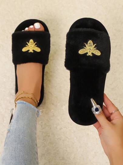 New Cartoon Bee Embroidered Plush Slippers, Soft & Comfortable Soft Bottom, Lightweight, Suitable For Living Room And Bedroom, All Seasons, Unisex