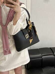 PU材质单肩手提包，围巾图案，大容量，轻便百搭，适合通勤。 - 黑色 - 查看 4