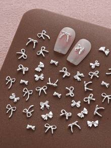 50 Stück Mini Gold & Silber Fliegen-Metall-Nagelkunstdekorationen, Metallic Schmetterling Nagel Schmuck, Luxus Nagel Sticker, DIY Nagel Kunst Deko, Frauen/Mädchen Metall Nagel Accessoires, Nagel Zubehör, Nagel Edelsteine - Verschiedenfarbig - Übersicht 2