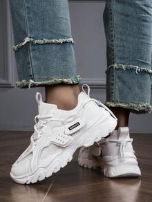 Zapatillas de plataforma de moda casual para mujer, con suela gruesa; tacones altos negros de tacón alto; zapatillas deportivas para mujer ligeras, antideslizantes y duraderas; zapatillas deportivas para mujer cómodas, cálidas, de suela blanda y con amortiguación, adecuadas para uso diario, citas, trabajo, oficina, adolescentes, estudiantes universitarios, patinaje