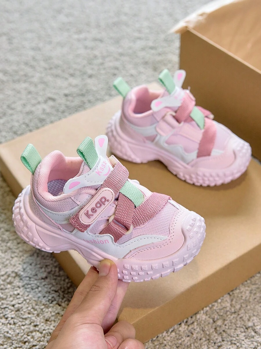 1 Pair Baby Sneakers With Rabbit Ear Design, Soft Color Palette Matching Kids' Aesthetics, Adding Playfulness. Hook And Loop Design For Easy Self-Wear, Thick Sole Provides Good Foot Support, Facilitating Kids' Daily Activities - Pink - View 1