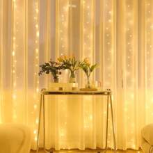 1 pièce 3M 100/200/300 LED Rideau Guirlande Lumineuse, Lumières Décoratives De Rideau Alimentées Par USB Avec 8 Modes D'éclairage Et Télécommande. Convient Pour La Chambre, La Fête, La Décoration Murale Blanche Et Les Décorations De Fête Comme Noël, Halloween, Action De Grâce Et La Rentrée Scolaire.