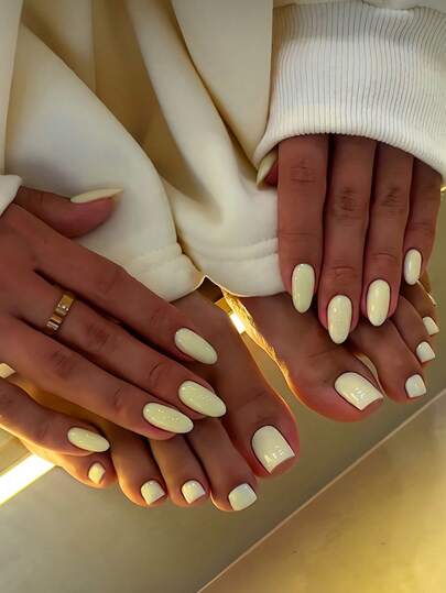 48Pcs Of Yellow Solid Fashionable And Minimalist Glossy Fake Nails, False Nails In Goose Yellow For Both Fingers And Toes, Suitable For Diy Solid Color Wear, Ideal For Women And Girls For Dating And Everyday Use, Removable Press-On Nail Set With Jelly Glue And File Included Jelly Gel Random Shipment Nail Supplies Nails