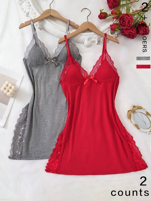 2pcs Lace Patchwork Bow Decor Romantic Side Slit Camisole Nightgown