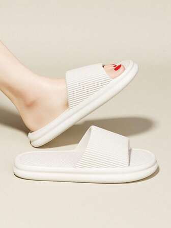 1双新款夏季情侣拖鞋防滑拖鞋适合室内、室外、淋浴和家庭四季使用，白色和粉色可选送给妈妈的礼物，家居拖鞋