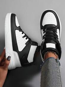 ​Women's Black Hi-Top Chain-Friendly Sneakers - White Accent Non-Slip Shoes For Ripped & Frayed Jeans, All-Weather Wear​ - 黑與白 - 查看 1