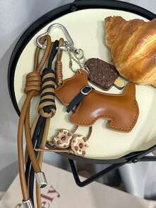 1件法国斗牛犬配饰，配冰淇淋甜甜圈编织钥匙扣 - 男女通用，可拆卸。非常适合装饰背包、斜挎包和女士手提包，背包装饰钥匙扣，女士包包汽车配件