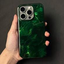 Funda elegante de verano para teléfono: Una encantadora funda verde glaciar con degradado láser. Compatible con phone 16, 15, 14 y 13 Pro. Suave y resistente a los golpes. - Verde - Ver 3