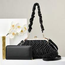 Women Shoulder Bags - 黑色 - 查看 2