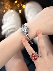 1pc Women's Bracelet Watch, Vintage Style Quartz Watch, Fashionable & Minimalist, Suitable For Daily Wear - Silver - View 4