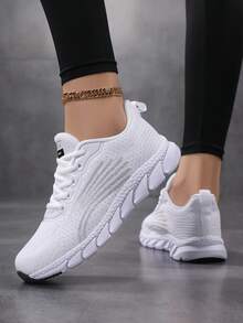 2025 秋季女式休闲运动鞋 - 透气网眼跑鞋，柔软舒适系带设计，几何图案，四季低帮，灰色/白色/绿色，MD 鞋底 - 仅限手洗或干洗 - 白色 - 查看 4