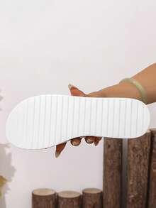 Nouvelles sandales plates mode femme, sandales plates bohèmes en PU à motif géométrique avec rivets décoratifs, tenue de plage pour l'été et l'automne - Tabac - Voir 7