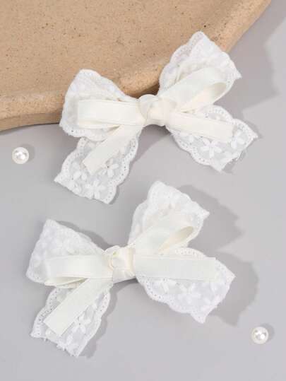 2 st vita hårrosetter för flickor vita broderiblommor rosett hårspännen enfärgade bandrosett krokodilklämmor flickor tyg spets rosett hårspännen bröllopsfest hårnålar huvudbonad babyhåraccessoarer