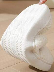 1 Pair Unisex Cartoon Cow Flat Slippers, Suitable For Autumn/Winter