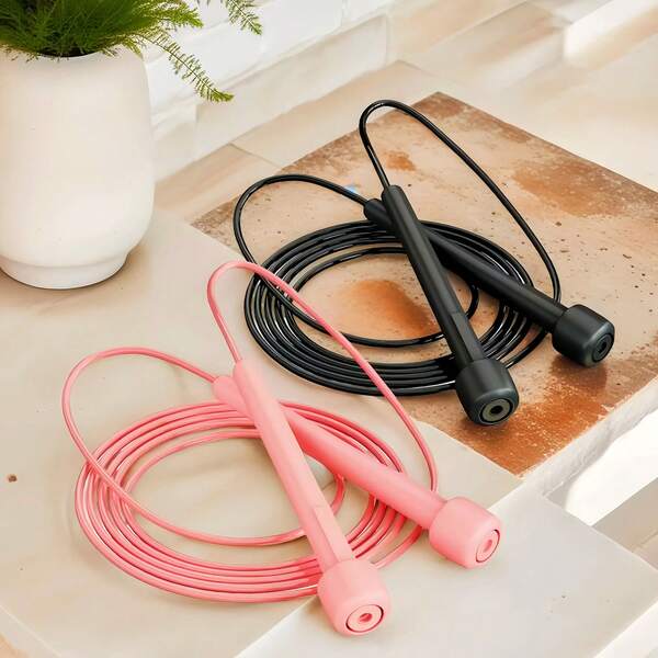 1 Pieza Cuerda de saltar ajustable y ligera para hombres y mujeres - Cuerda de velocidad duradera de PVC con mangos ergonómicos, negro/rosa/azul/amarillo/verde/naranja, equipo de gimnasio en casa, entrenamiento de boxeo y ejercicio para quemar grasa, equipo de entrenamiento de boxeo, diseño elegante, textura suave
