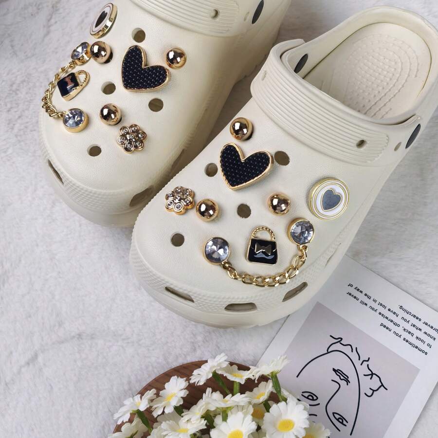 16pcs Shiny Heart, Bag, Golden Chain Fashion Decorative Charms, Non-Metallic Lightweight Material, Suitable For EVA Beach Shoes, Slippers, Detachable Shoe Decor, Girls Accessories, Holiday Gift