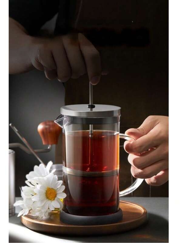 1 PIEZA Cafetera de émbolo francés, jarra de vidrio borosilicato de doble pared aislada, ensamblaje de filtro/émbolo de acero inoxidable apto para lavavajillas, base de silicona extraíble, cafetera de émbolo fácil de limpiar, juego de olla para espresso y té para el hogar y la oficina - Elegante y fácil de limpiar cafetera para preparar bebidas