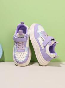 زوج من أحذية الجري الخارجية للبنات، أحذية رياضية عصرية ذات نعل ناعم مضاد للانزلاق