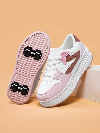 1 双全新儿童鞋，可变形可拆卸 4 轮黑白系带圆头低帮拼色儿童旱冰鞋，室内外通用，四季皆宜