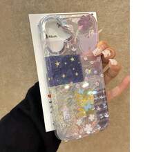 Funda para teléfono con diseños clásicos. Un exquisito diseño artesanal con vibrantes mariposas y motivos florales glaciares. Funda ligera para phone 16 Pro, 13, 14 Pro y 15. Presenta delicados motivos florales estilo grafiti. - Blanco - Ver 1