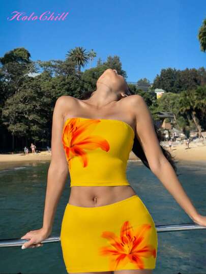 HoloChill 针织网纱花卉上衣，配有抽绳和开衩，搭配修身短裙，两件套浪漫休闲度假装，适合派对、海滩和夏季穿着。