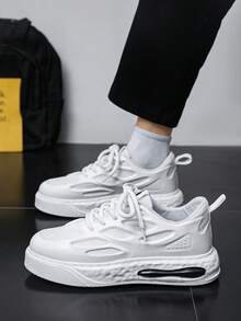 2025年新款男士透气休闲运动鞋，黑色一脚蹬鞋，时尚工作鞋