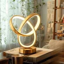 An Iron Twisted Table Lamp, Three-Tone Light, USB-Powered, Golden Clover, Suitable For Bar Decoration, Room Living Room Night Light