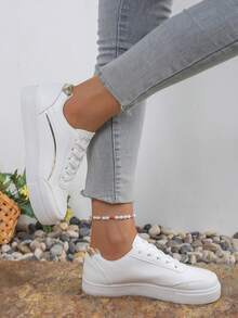 Women's Casual Outdoor Sports Shoes, Flat, Comfortable, Odor-Resistant, Breathable, Lace-Up, Pure White, Versatile For Commuting All Year Round