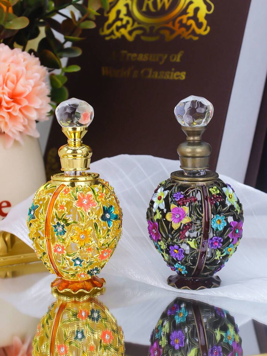 12ml Contenitori ricaricabili retrò con motivi floreali cavi, bottiglia decorativa portatile per oli essenziali, dispenser per profumo e oli essenziali da viaggio, must-have per ragazze raffinate (solo bottiglia vuota, senza profumo) + ricarica per oli essenziali