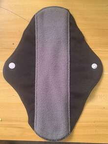 Paquete de 7 piezas de almohadillas de cuidado nocturno extra largas y extra gruesas para mujeres - Almohadillas sanitarias reutilizables a prueba de fugas, suaves y lavables de fibra de bambú con carbón activado, almohadillas menstruales de flujo abundante, almohadillas de apoyo para incontinencia leve, color negro - Multicolor - Ver 4