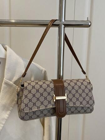 鳄鱼压纹肩带装饰简约时尚单肩法棍包