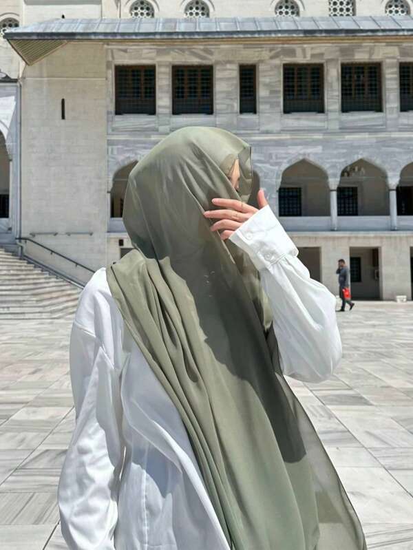 قطعة واحدة حجاب للنساء بلون أحادي، وشاح رأس شيفون مزين بخرز اصطناعي ناعم، لف رأس محافظ عادي بأسلوب عربي، مناسب للاستخدام اليومي في الشرق الأوسط، إكسسوارات عباءة للنساء