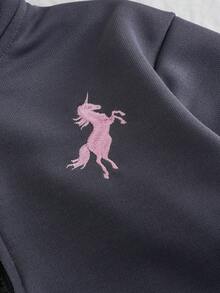 Chatreadl مجموعة بنطلون وبلوزة بنقشة وحيد القرن مطرزة للبنات، بتصميم بسيط، مريحة للربيع والخريف والشتاء، قطعتان - رمادي غامق - مشاهدة 4