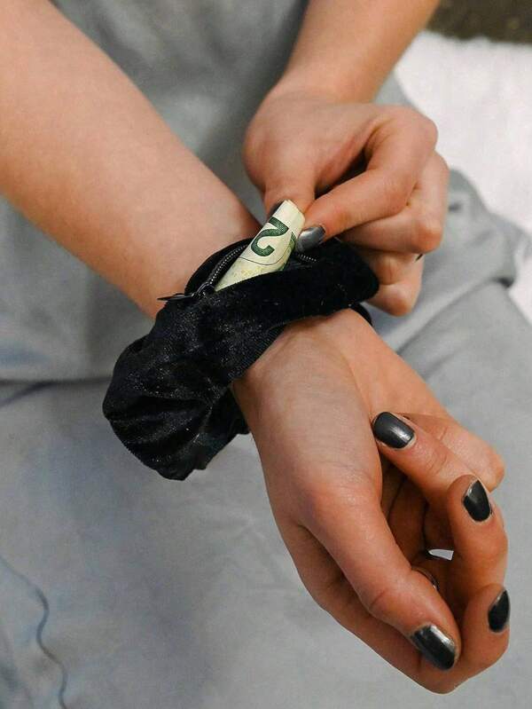 1pc Multi-Functional Hair Tie Storage Pouch - Portable Money Hider & Organizer, Non-Waterproof, Zippered Scrunchie Elastic Hair Tie With Secret Pocket For Keys, Cash, Headset, Accessory Storage - Fashionable Polyester Hair Band Accessory, Large Capacity Makeup Organizer Makeup Case, For Lipstick, Brush, Skincare, Mobile Phone,