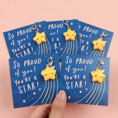 1pc/5pcs Cute Star Keychains With Inspirational "So Proud Of You!" Encouragement Cards - Yellow Star Charm, Lobster Clasp Key Rings For Students, Teachers, Back To School, Halloween Gifts, Christmas Gifts, Teacher Appreciation, Whimsical Keychain, Cheerful Design, Clasp Car Accessories Goth Y2k Halloween Accessories Teachers Day