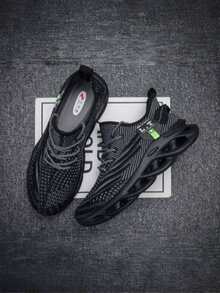 New Plus Size Men's Ultra-Light EVA Mesh Breathable Coconut Running Shoes, Super Lightweight Soft Bottom Elevator Sneakers, Black Casual Chunky Sneakers, Comfortable Minimalist Hiking Shoes, Outdoor Vacation Shoes, Recommended For Back To School, Great Gift For Father Or Boyfriend - Black - View 4