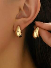 Personalized Casual And Simple Droplet Shaped Ear Clip Earrings Without Ear Holes, Elegant Women's Leisure Travel Summer Fashion Beach Party Jewelry Accessories, Sexy Women Punk Jewelry Daily Wear