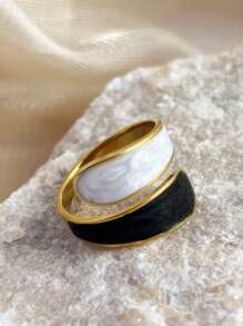 حلقة مفتوحة من الصلب المطلي بالذهب عيار 18 قيراط بتصميم بسيط، طلاء باللون المدرج على الطراز القديم، مناسبة للارتداء اليومي والمناسبات الرسمية، هدية مثالية للأصدقاء والمناسبات