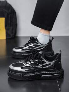 2025年新款男士透气休闲运动鞋，黑色一脚蹬鞋，时尚工作鞋