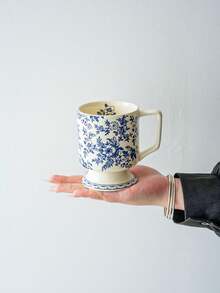 1pc Patterned Ceramic Mug, Exquisite Design & Unique Shape - Suitable For Daily Drinking, Coffee Tasting, A Thoughtful Gift Choice For Coffee Lovers, Best Friends' Birthday/Anniversary, Or Housewarming For Friends