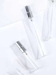 30毫升可再填充便携式卡片喷雾瓶，适用于香水、洗手液和化妆品 - 含保护壳