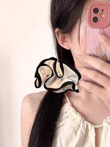 1pc French Style Minimalist Hair Scrunchies With Black And White Edges, Large Hair Scrunchies, Workplace Style Hair Accessories,Low Ponytail Hair Accessory,Large Fashionable Hair Scrunchies.Hair Ties Scrunchy Hair Ties, Ponytail Holders