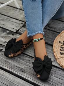 1 双优雅女士平底鞋，蝴蝶结装饰，时尚休闲鞋，加大码，舒适防滑，适合室内外场合
